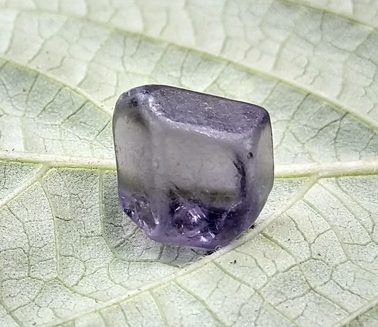 Spinel Crystal 3.65ct Facet Grade Clear Rare Stone. ( Rhombic Dodecahedron Shape ) Sri-Lanka.