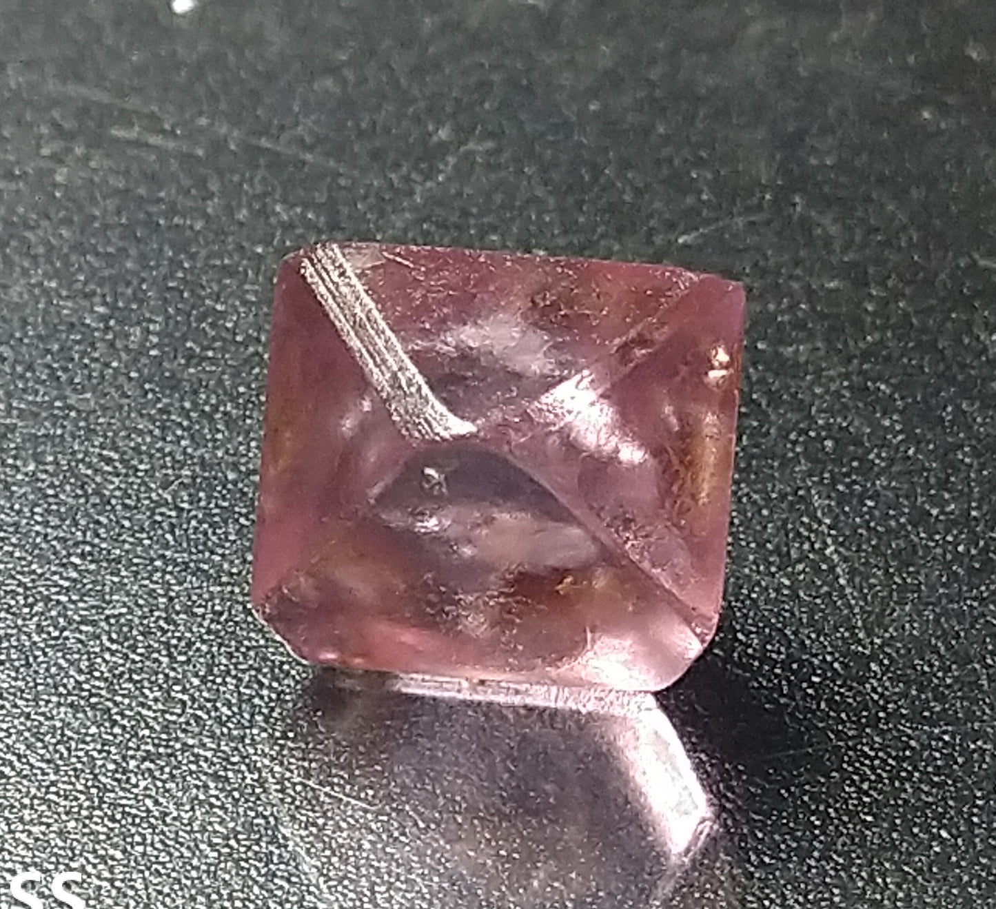 Natural 3.15ct Spinel Crystal Sri-Lanka.