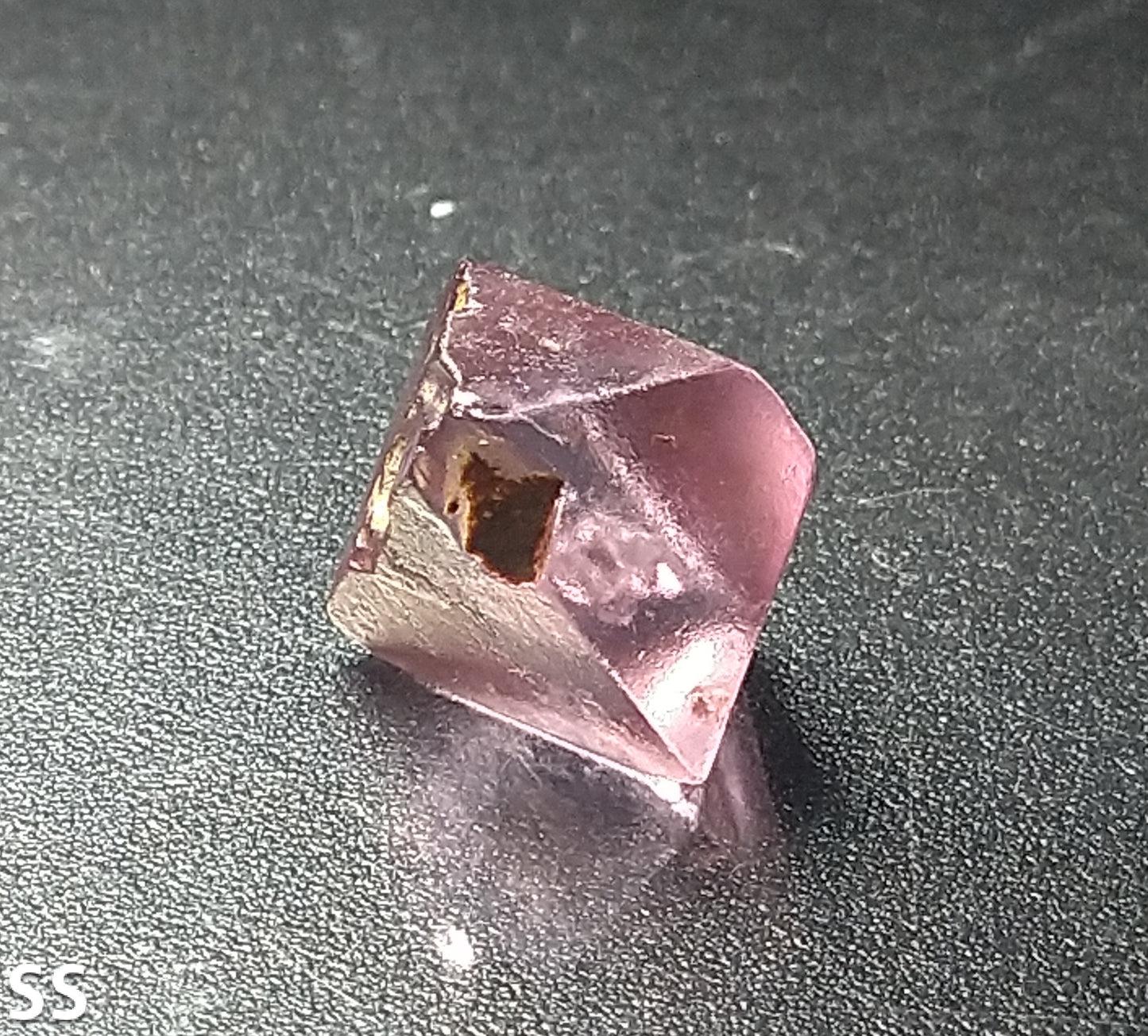 Natural 3.15ct Spinel Crystal Sri-Lanka.