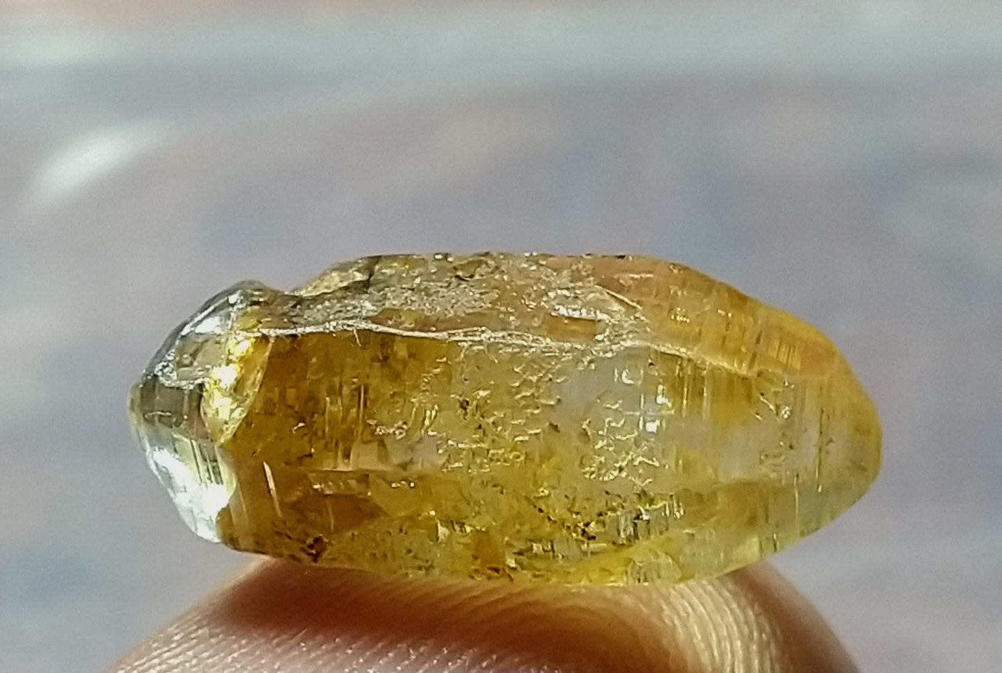 Natural Yellow Sapphire 9ct Natural Crystal Stone.