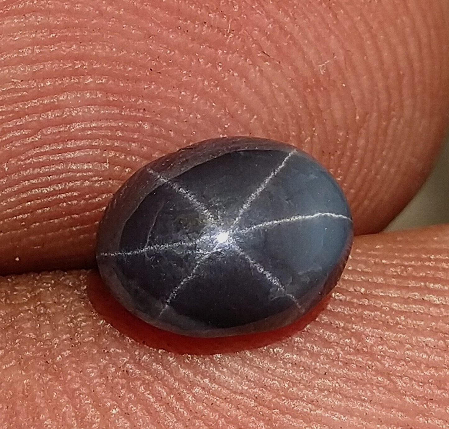 Star Spinel 2ct Natural Stone.