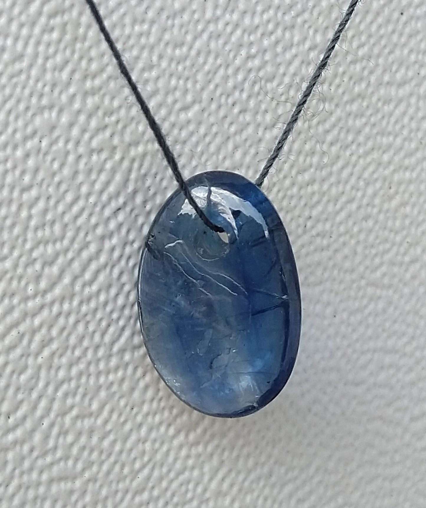 PENDANT 1.90ct BLUE SAPPHIRE.