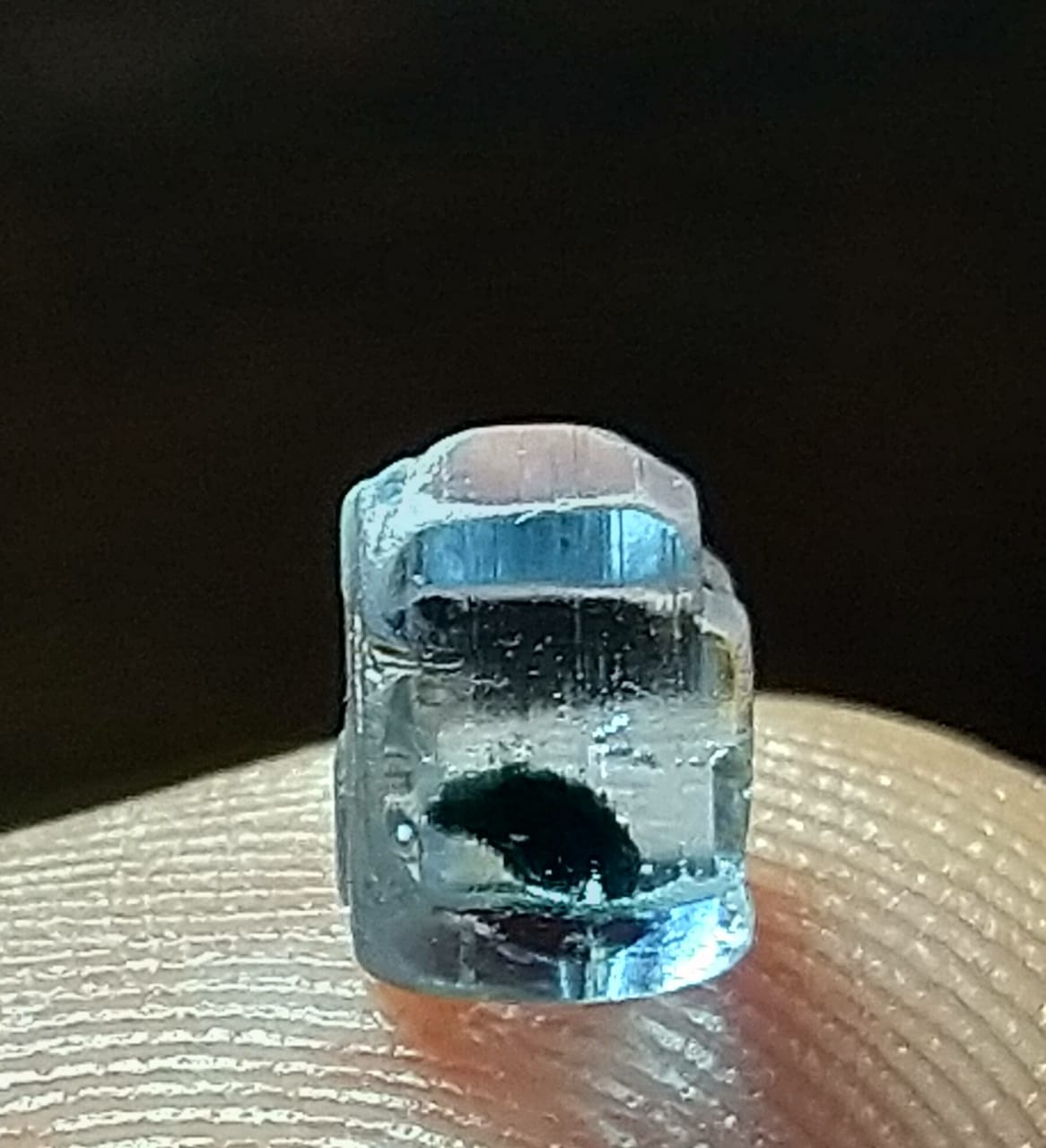 Blue Sapphire 1.18ct Natural Crystal Stone Sri-lanka.