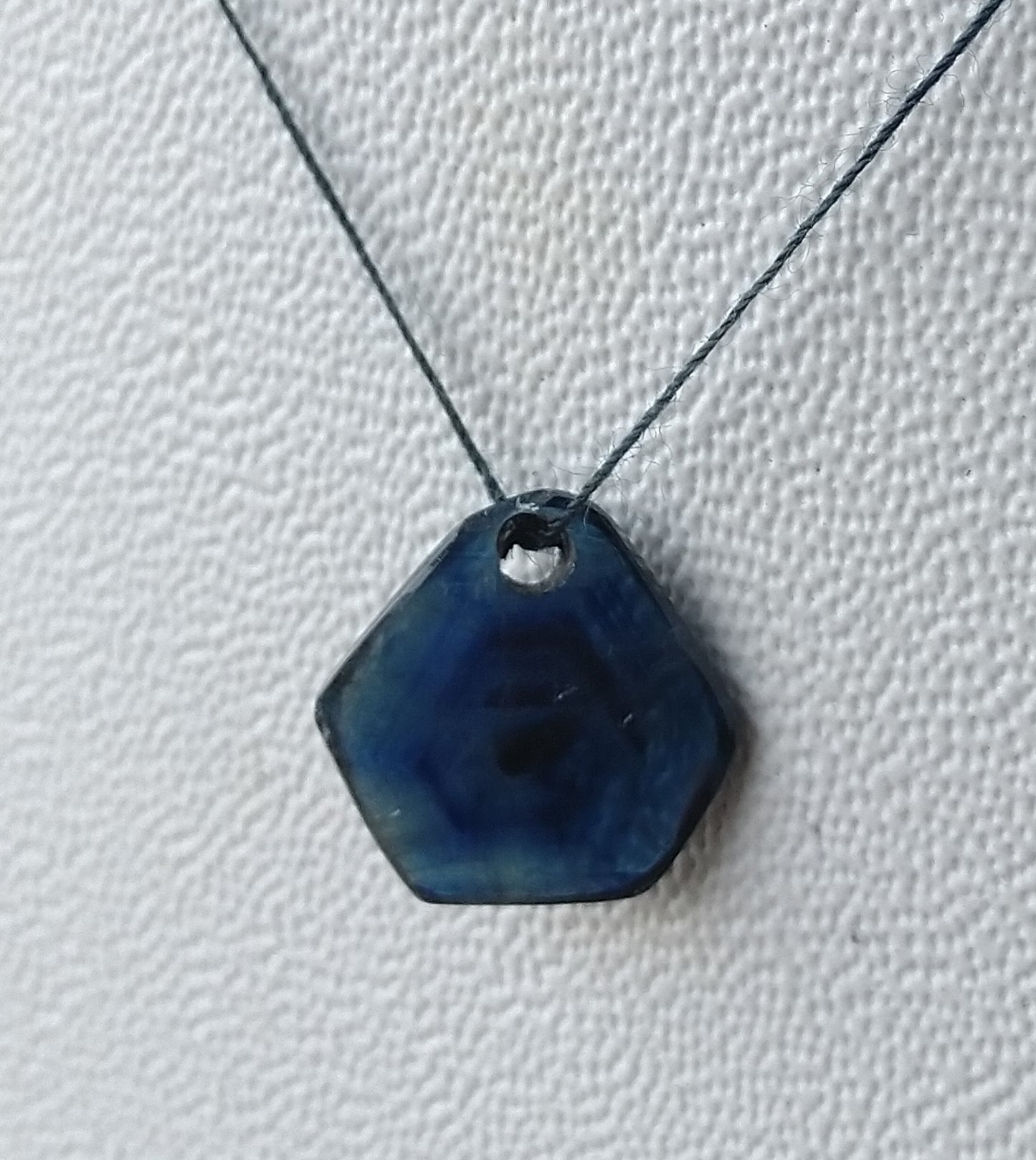 PENDANT 2.75ct BLUE SAPPHIRE.