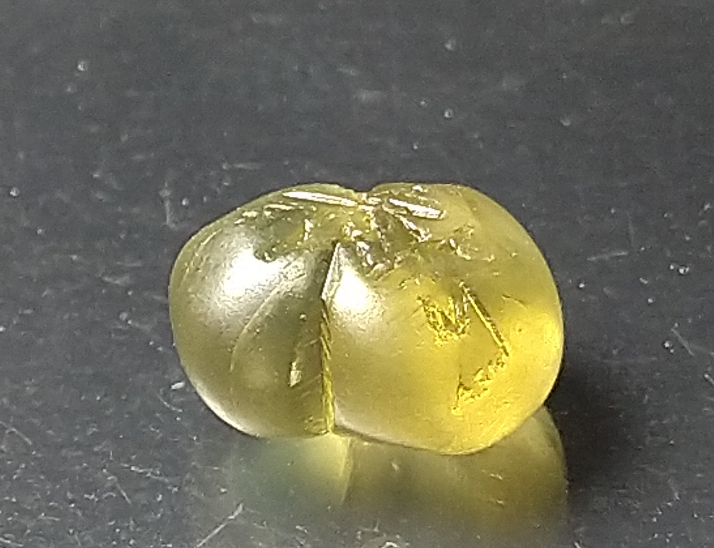 Natural Chrysoberyl Crystal 1.55ct ( Cat's Eye ) Rare Stone.