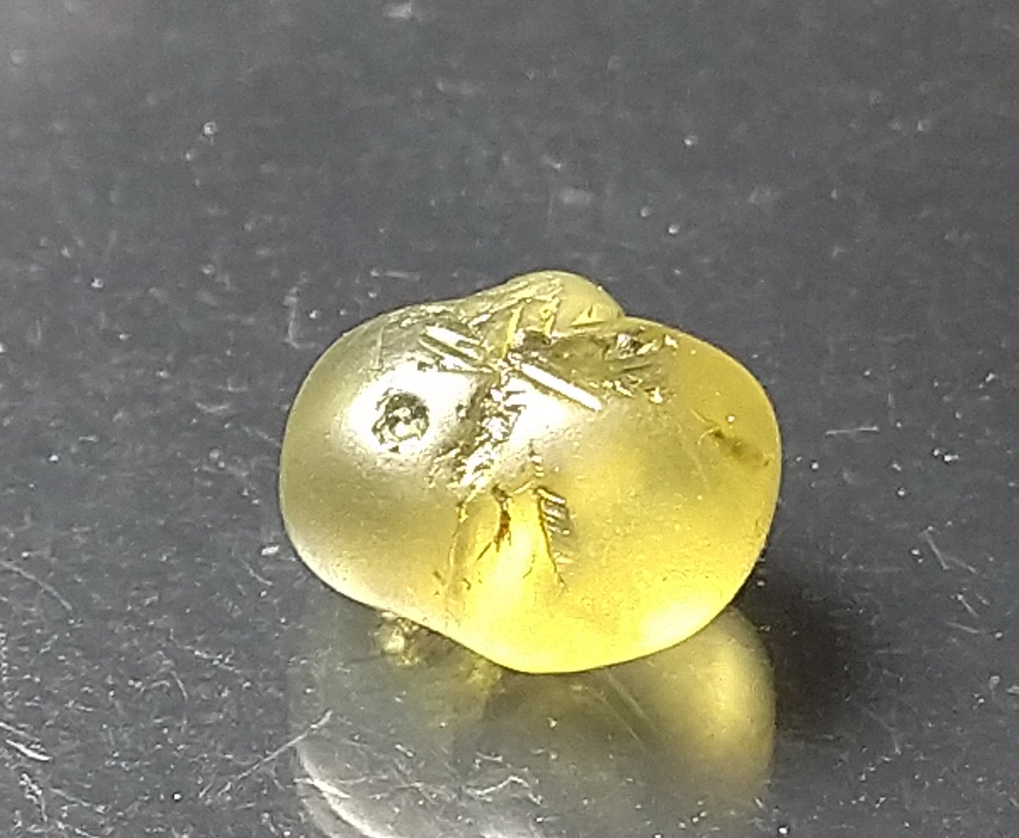 Natural Chrysoberyl Crystal 1.55ct ( Cat's Eye ) Rare Stone.