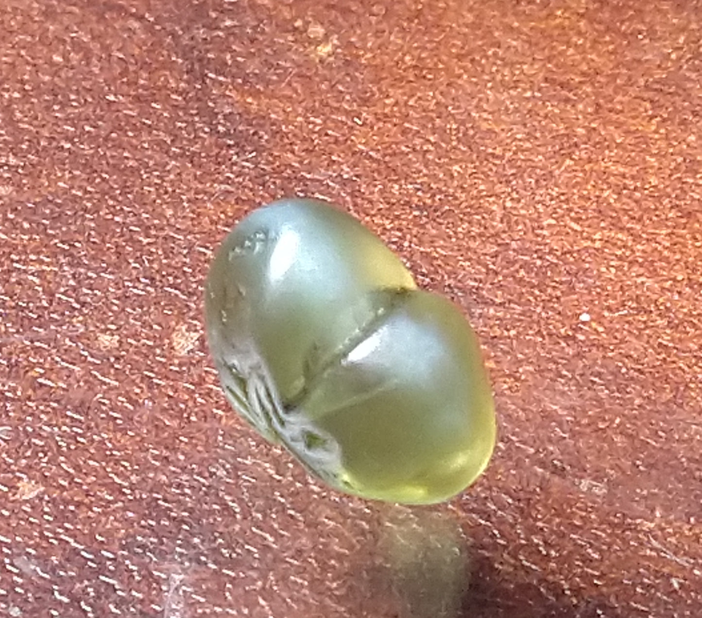 Natural Chrysoberyl Crystal 1.55ct ( Cat's Eye ) Rare Stone.