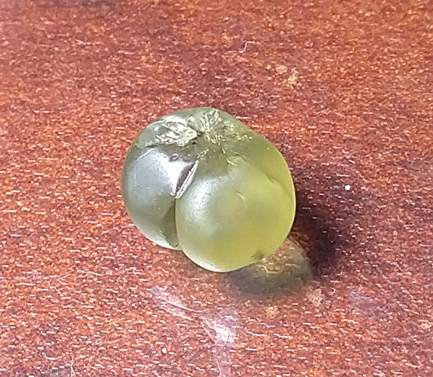 Natural Chrysoberyl Crystal 1.55ct ( Cat's Eye ) Rare Stone.