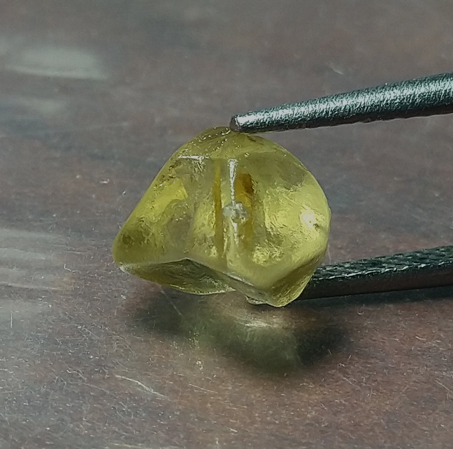 Chrysoberyl 3.30ct Crystal Shape Stone