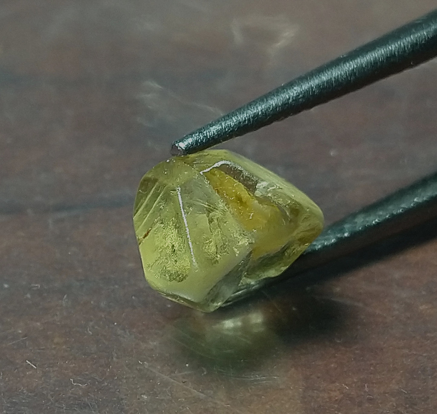 Chrysoberyl 3.30ct Crystal Shape Stone