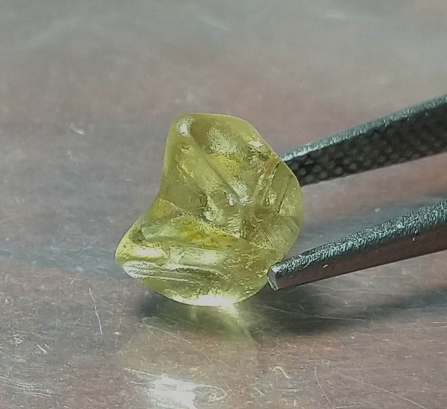 Chrysoberyl 3.30ct Crystal Shape Stone