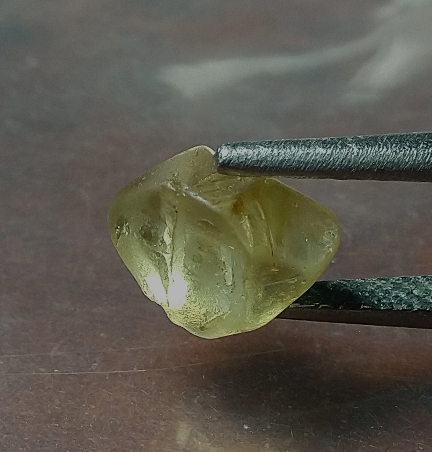 Chrysoberyl 3.30ct Crystal Shape Stone