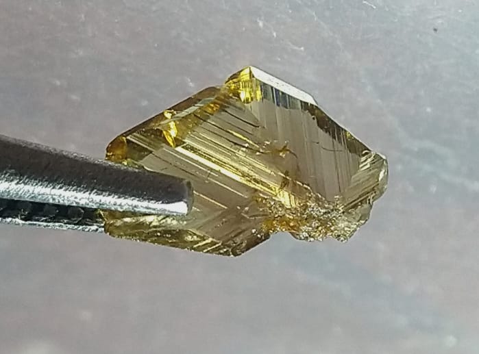 Natural Chrysoberyl 0.95ct Small Crystal.