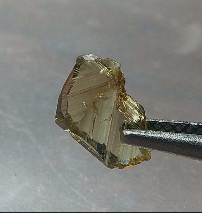 Natural Chrysoberyl 0.95ct Small Crystal.