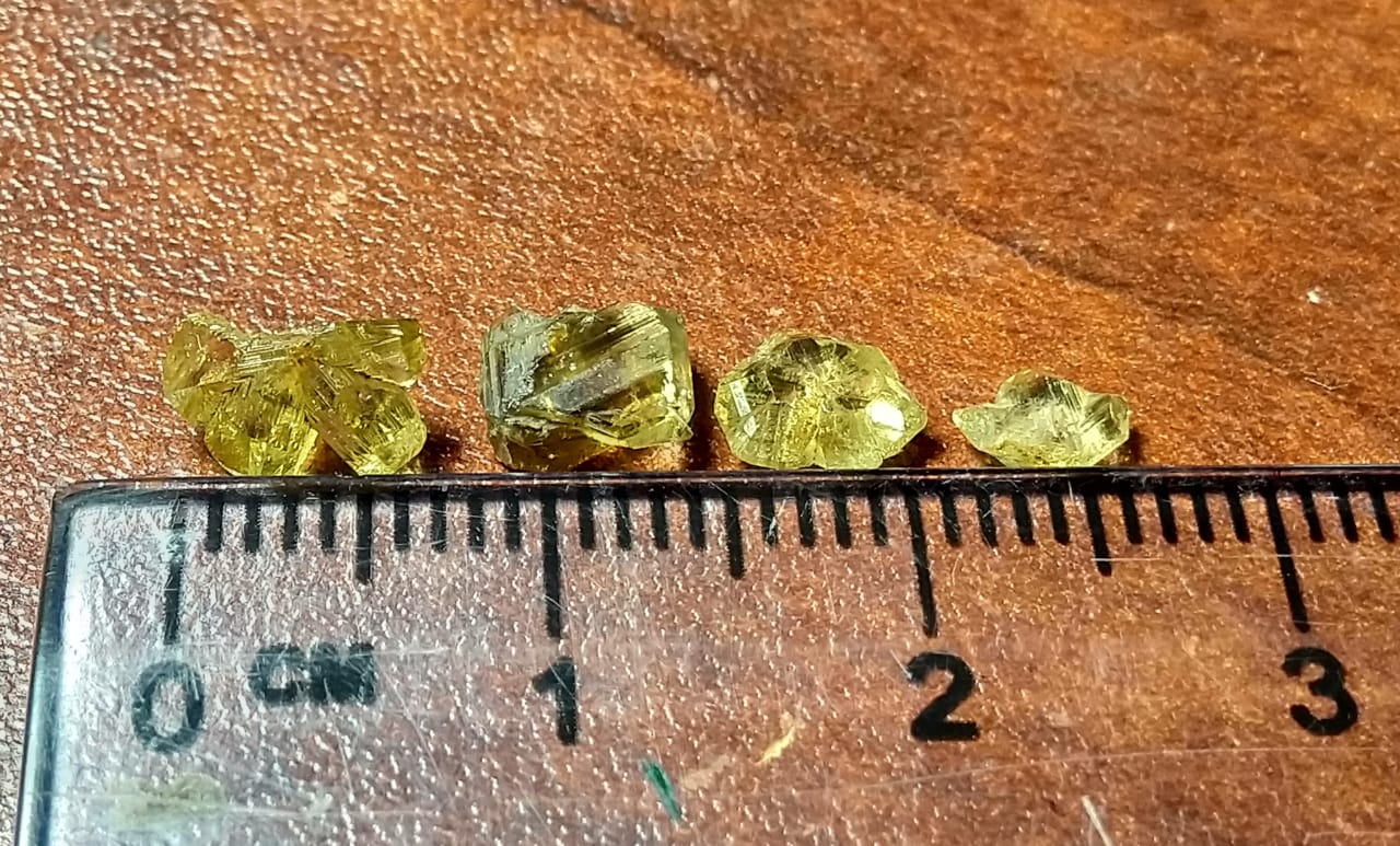 Chrysoberyl Crystals 2.70ct-4pcs Lot Sri-Lanka.