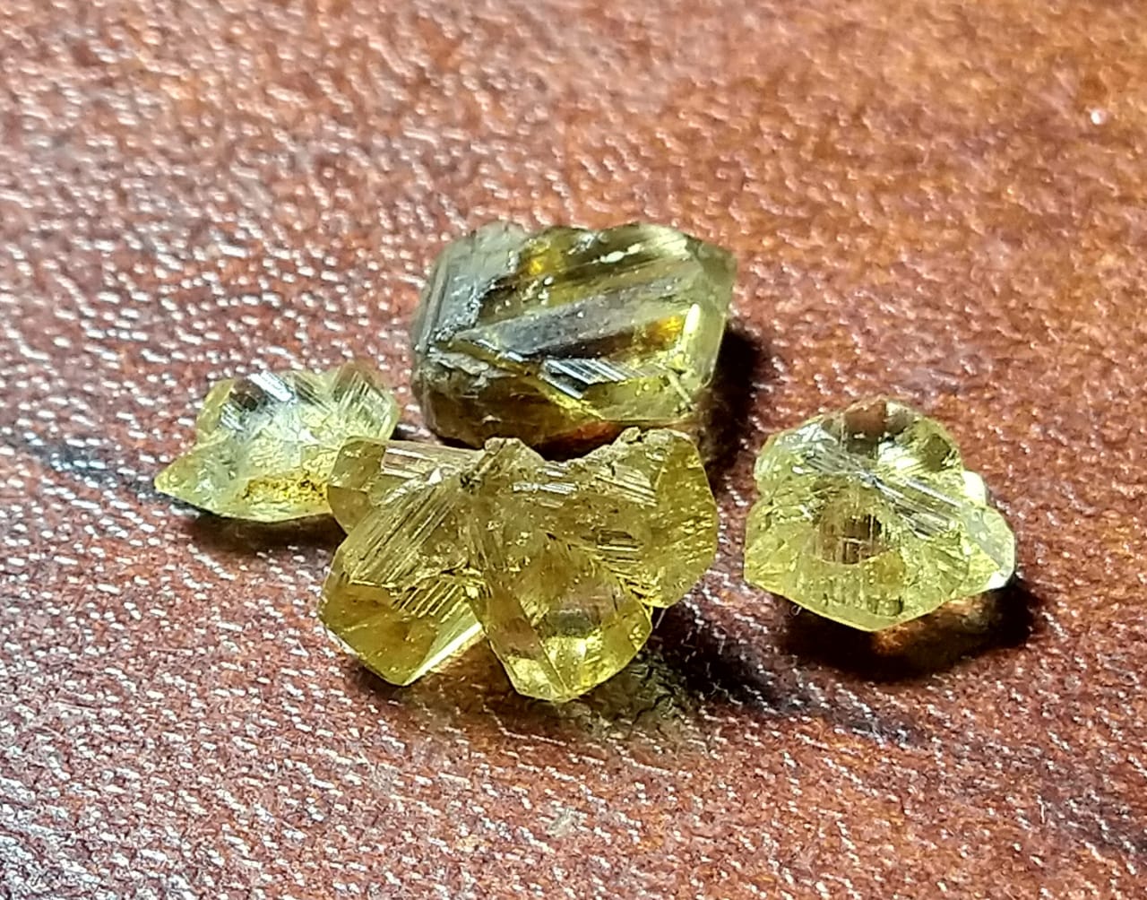 Chrysoberyl Crystals 2.70ct-4pcs Lot Sri-Lanka.