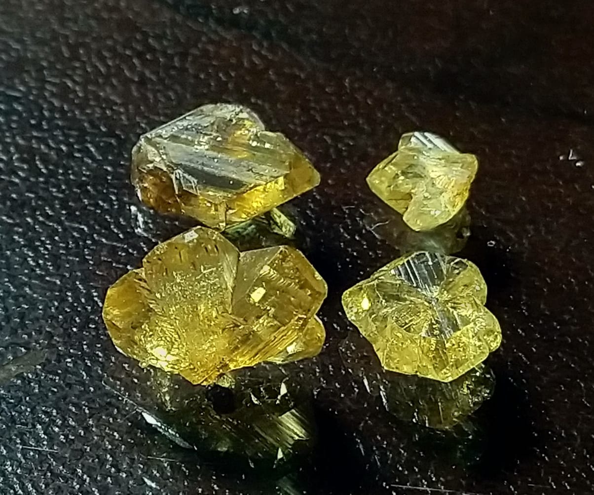 Chrysoberyl Crystals 2.70ct-4pcs Lot Sri-Lanka.