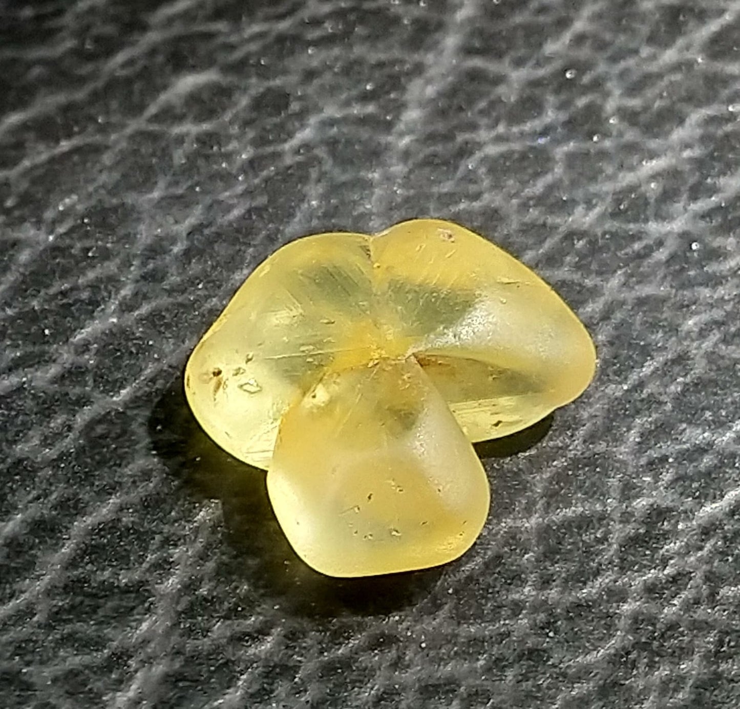 Chrysoberyl 4.30ct Crystal Stone Sri-lanka.