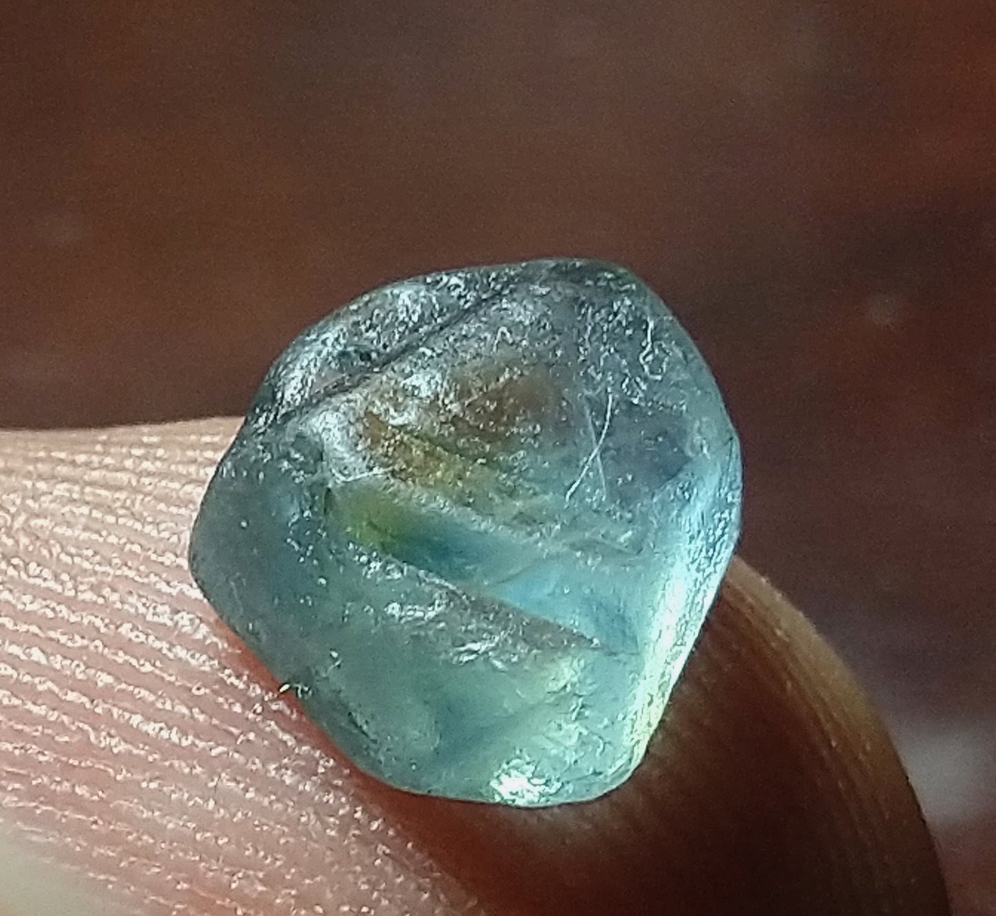 Natural Green Sapphire 3.20ct Crystal Shape Rare stone -Sri-Lanka.