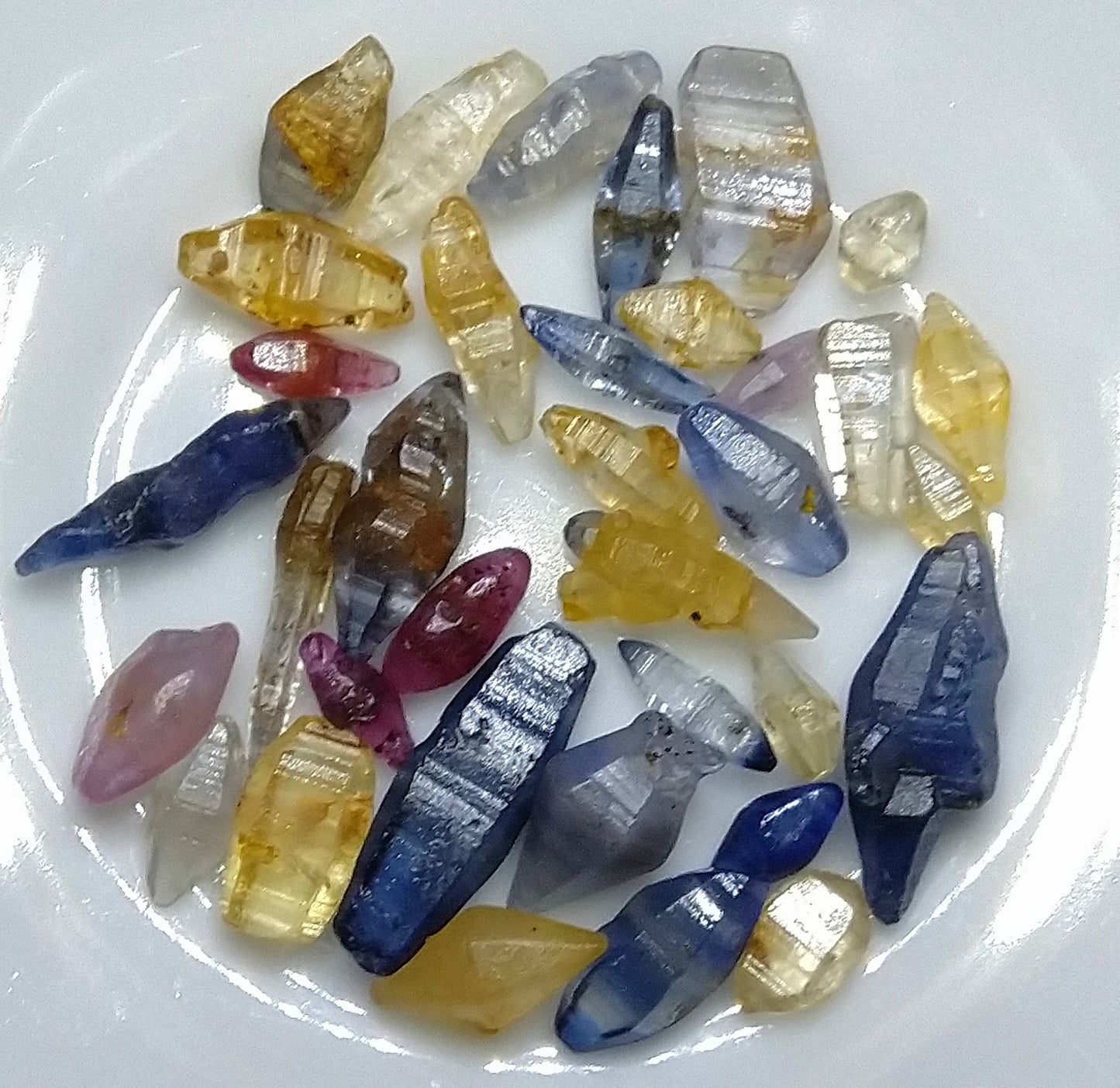 Natural Sapphire Crystals 102ct-34pcs Lot.