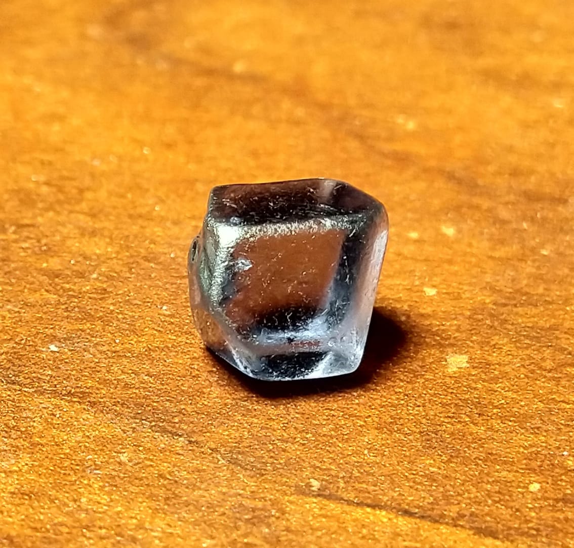 Spinel Crystal 3.65ct Facet Grade Clear Rare Stone. ( Rhombic Dodecahedron Shape ) Sri-Lanka.