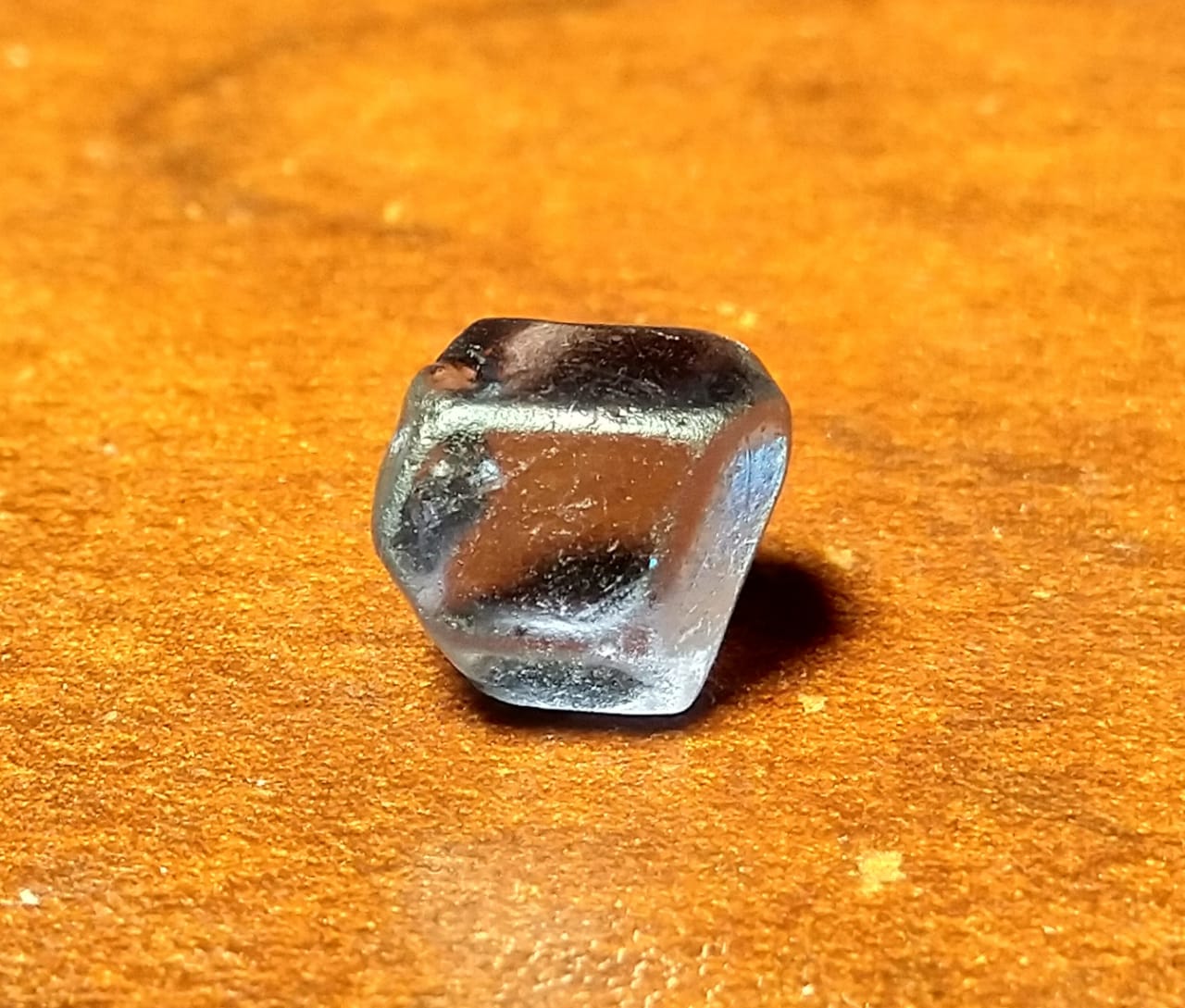 Spinel Crystal 3.65ct Facet Grade Clear Rare Stone. ( Rhombic Dodecahedron Shape ) Sri-Lanka.