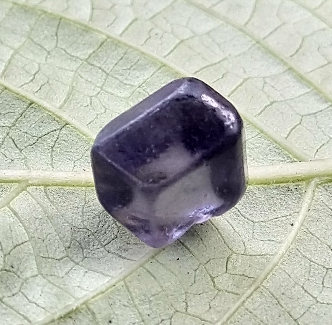 Spinel Crystal 3.65ct Facet Grade Clear Rare Stone. ( Rhombic Dodecahedron Shape ) Sri-Lanka.