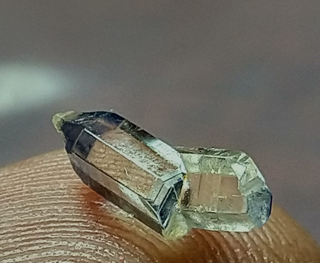 Natural Twin Sapphire 0.85ct Rare Clean Crystal Stone - Sri-Lanka.