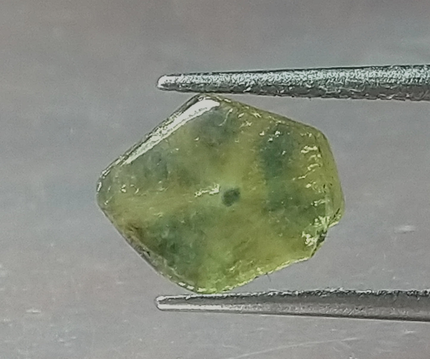 Natural Greenish Yellow Colour Trapiche Sapphire 2.40ct Rare Stone.