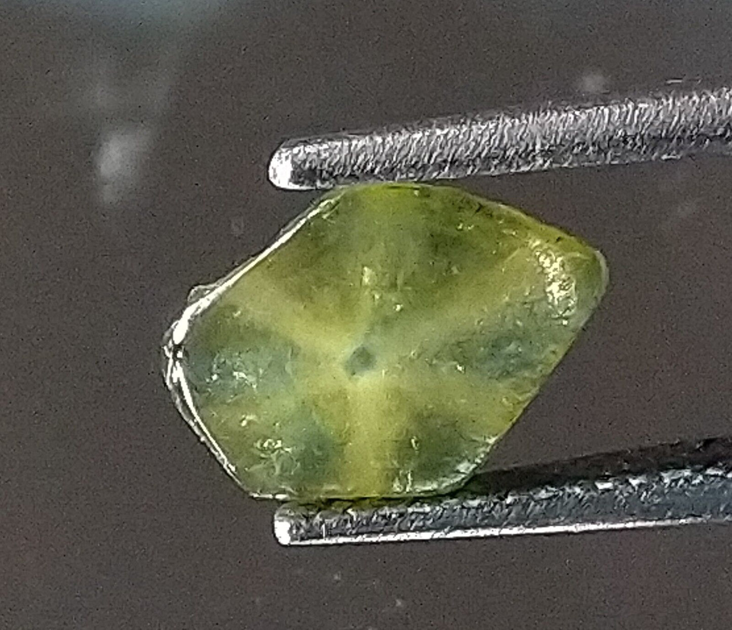 Natural Greenish Yellow Colour Trapiche Sapphire 2.40ct Rare Stone.