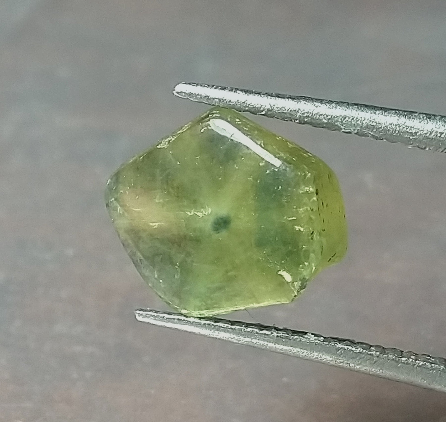 Natural Greenish Yellow Colour Trapiche Sapphire 2.40ct Rare Stone.