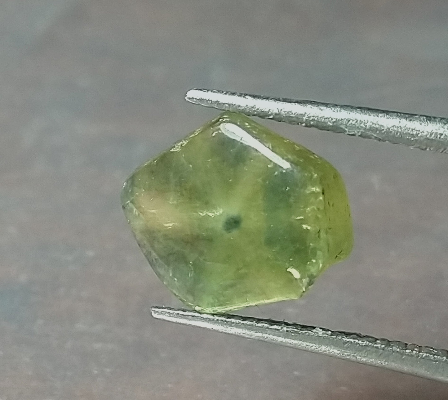 Natural Greenish Yellow Colour Trapiche Sapphire 2.40ct Rare Stone.