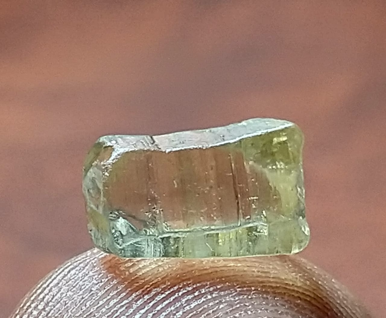 Natural Light Yellow Sapphire 2.50ct Small Facet Grade Stone.