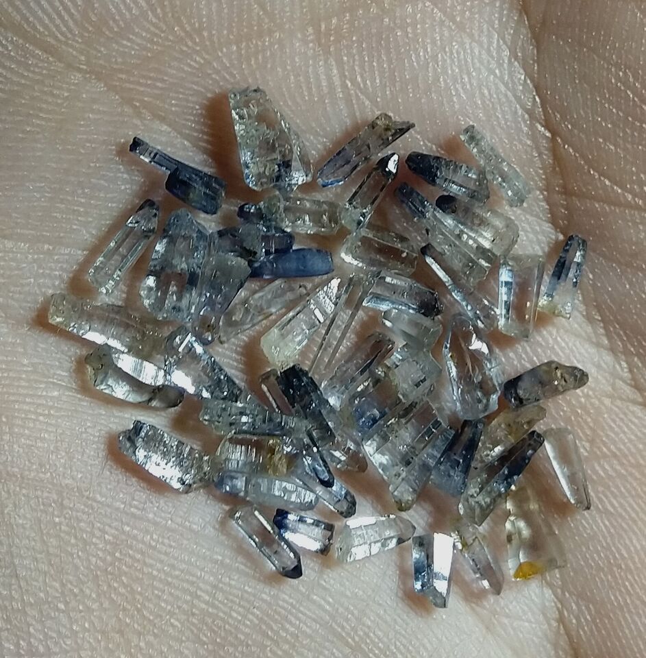 Natural Sapphire 14.50ct-50pcs Small Crystal Stone Lot