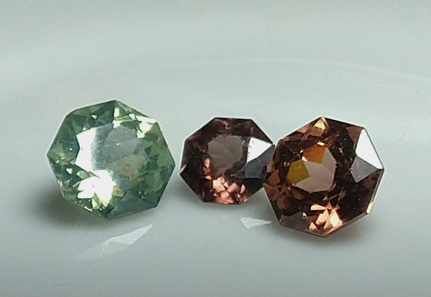 Zircon Hexagon Cut 5.50ct-03pcs - Promotional Price